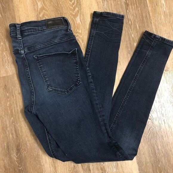 Express High Rise denim perfect dark wash Legging blue Jeans Jegging 2R - Picture 3 of 13
